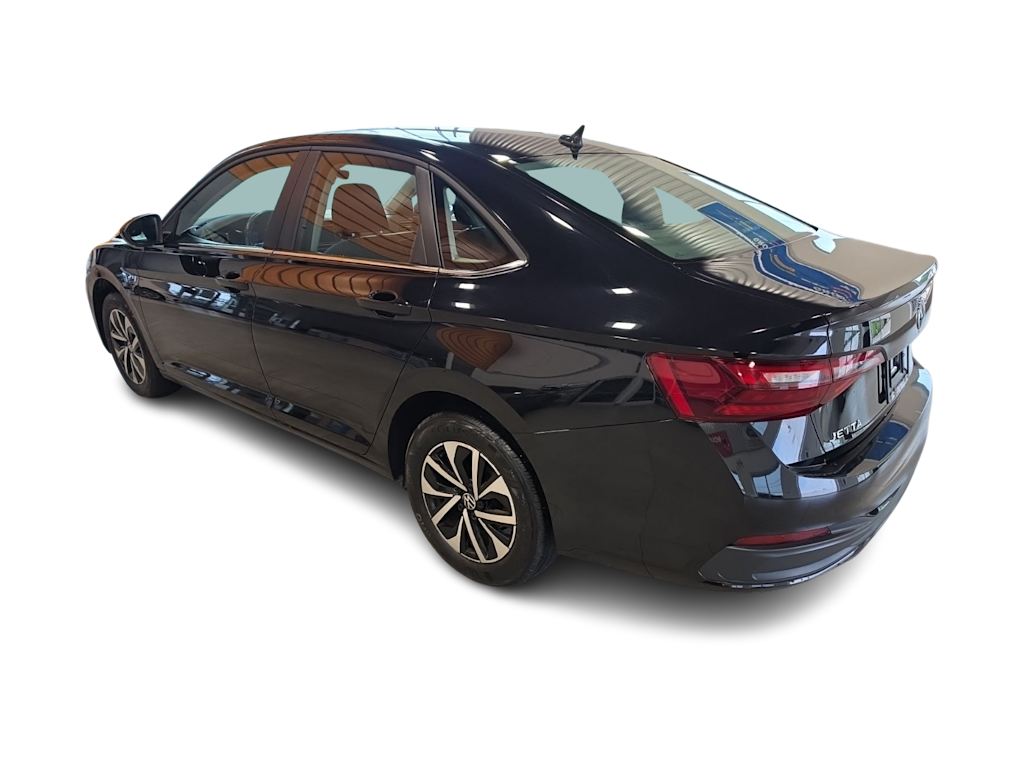 Thumbnail: 2024 Volkswagen Jetta - 21