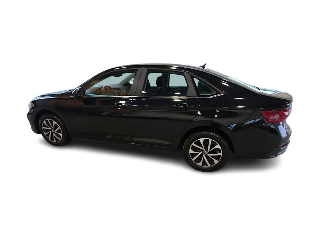 Thumbnail: 2024 Volkswagen Jetta - 3