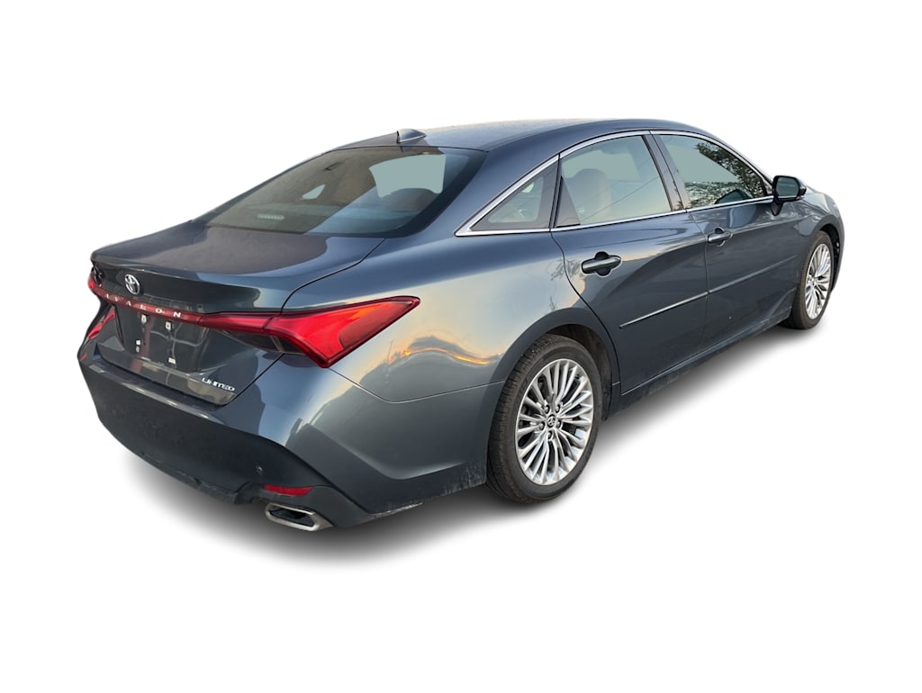 Thumbnail: 2019 Toyota Avalon - 16