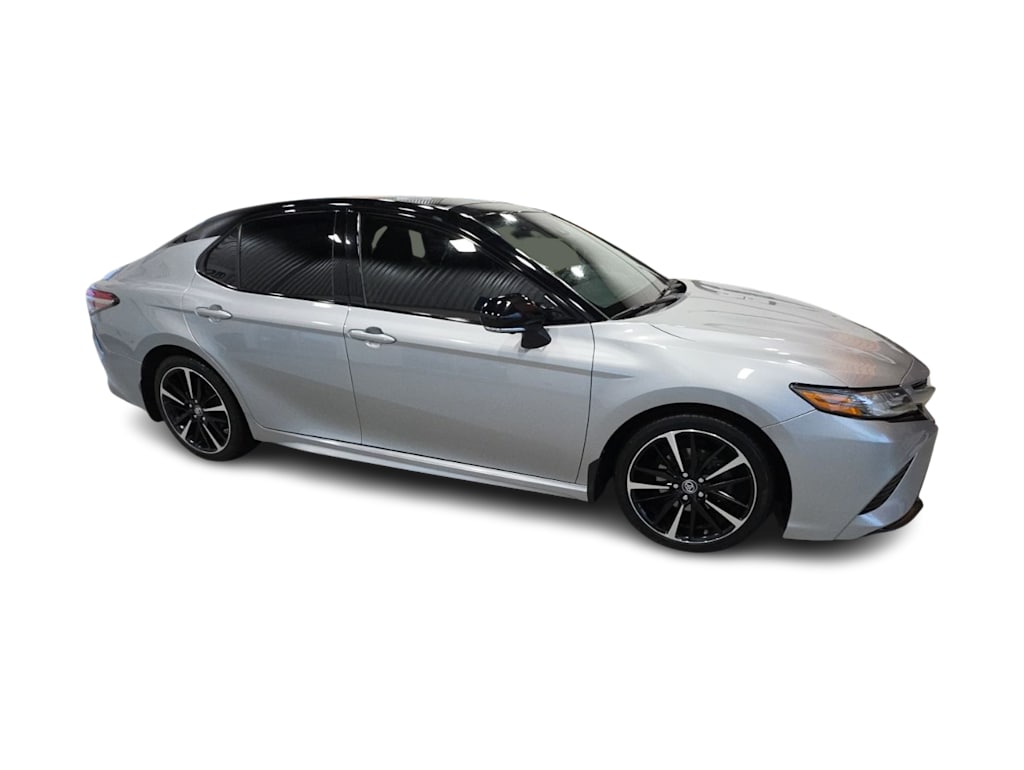 Thumbnail: 2019 Toyota Camry - 17