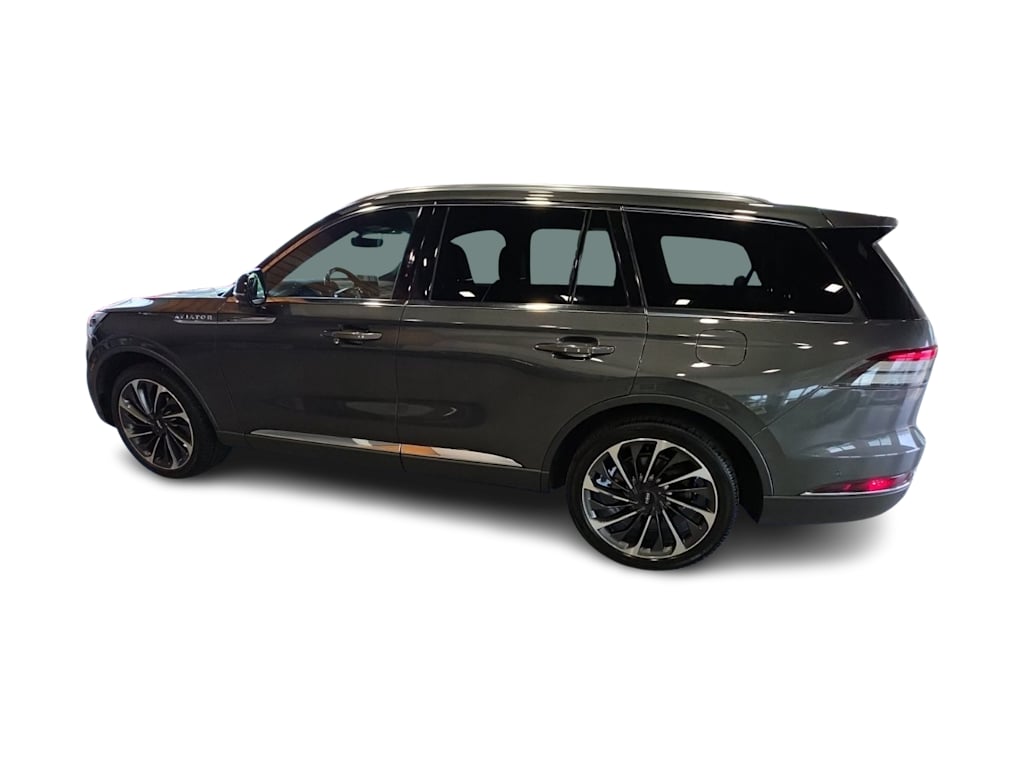 Thumbnail: 2020 Lincoln Aviator - 23