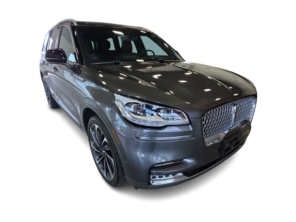 Thumbnail: 2020 Lincoln Aviator - 16