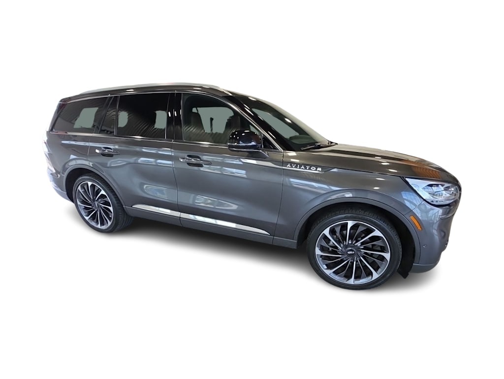 Thumbnail: 2020 Lincoln Aviator - 18