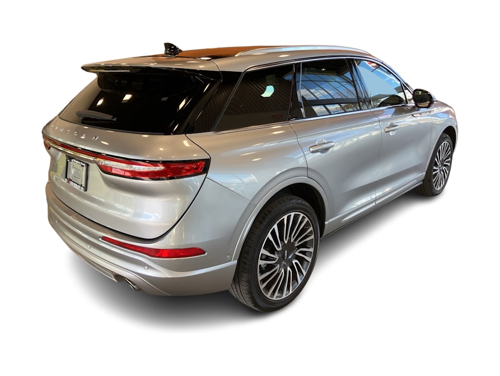 Thumbnail: 2022 Lincoln Corsair - 17