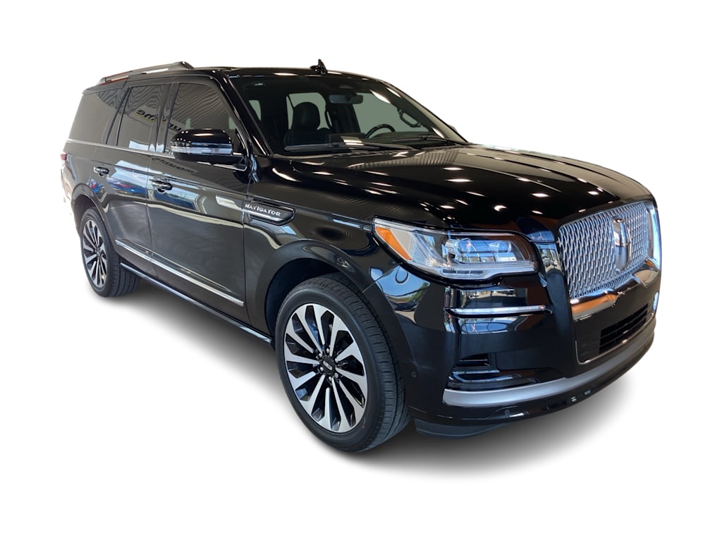 Thumbnail: 2023 Lincoln Navigator - 15
