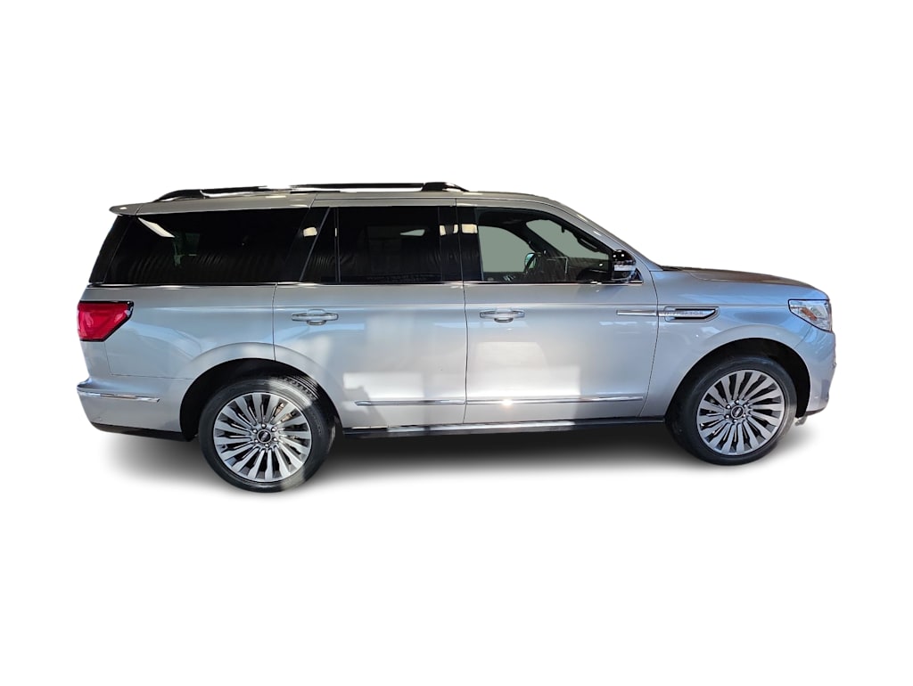Thumbnail: 2020 Lincoln Navigator - 18