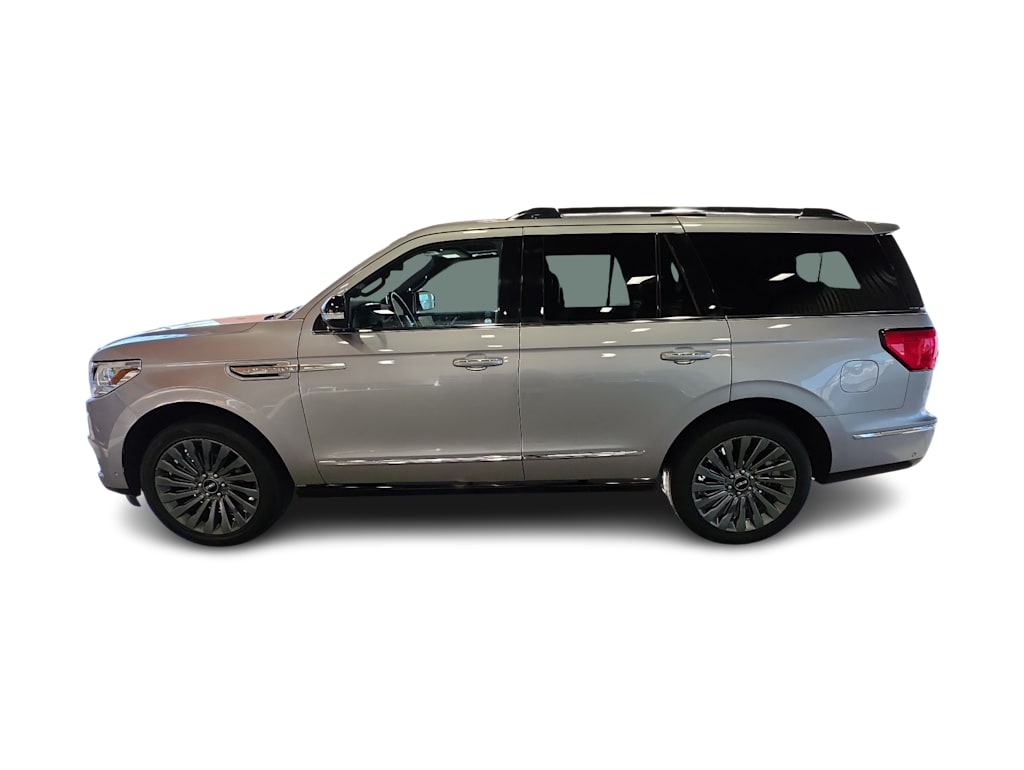 Thumbnail: 2020 Lincoln Navigator - 3