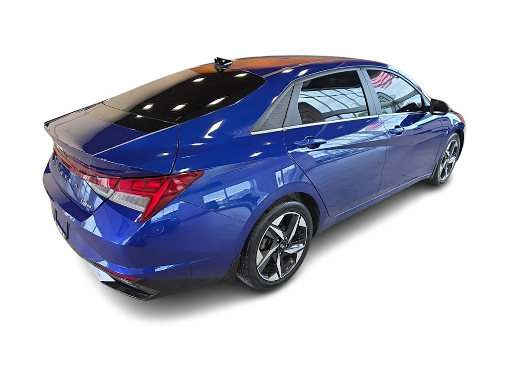 Thumbnail: 2023 Hyundai Elantra - 18