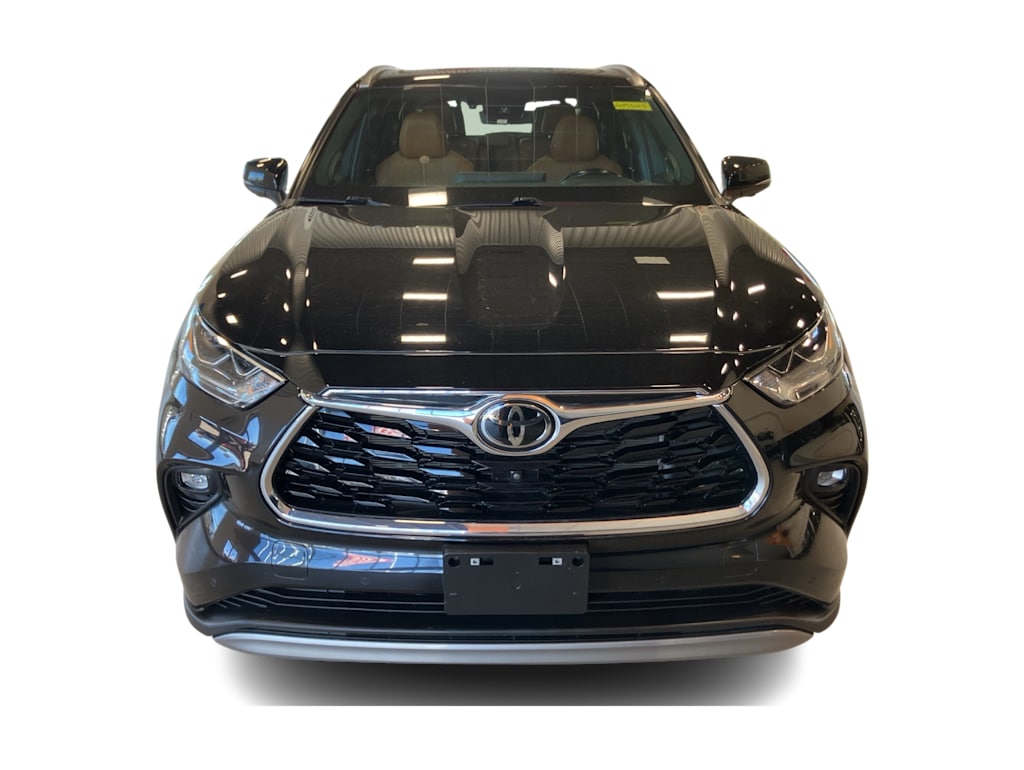 Thumbnail: 2023 Toyota Highlander - 6