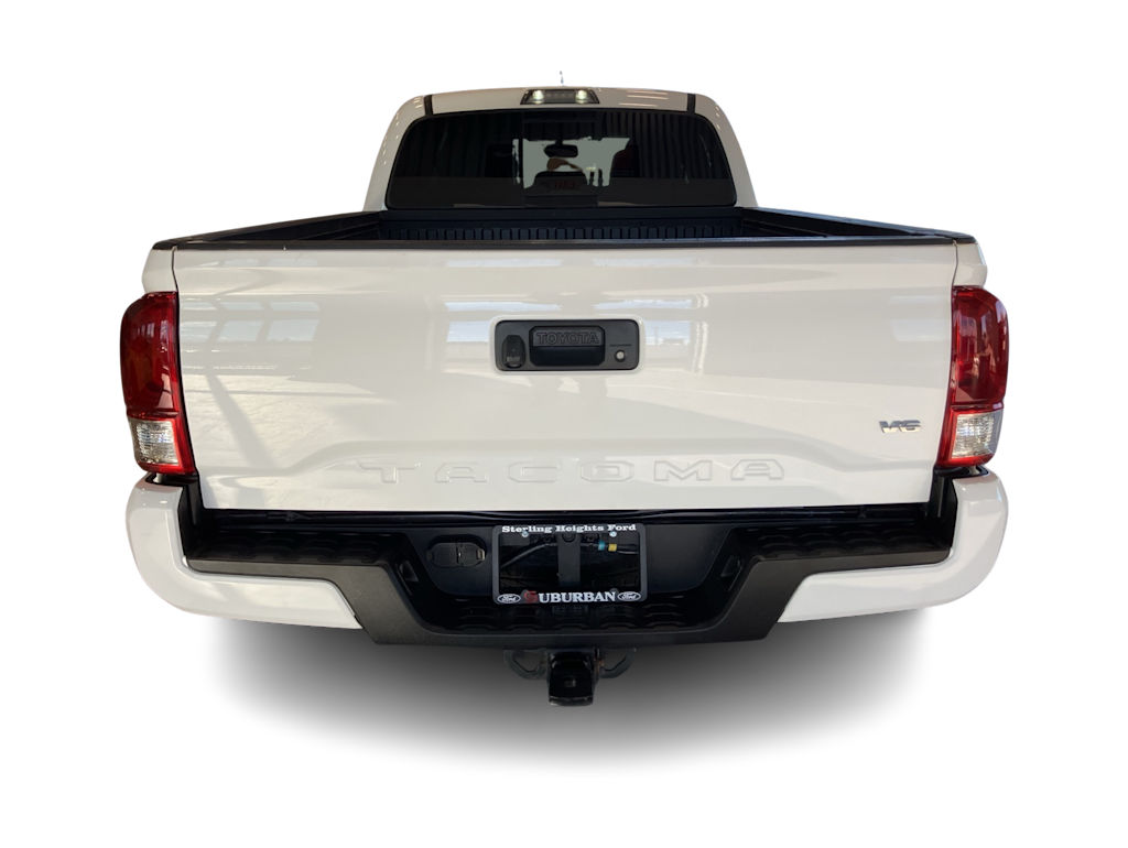 Thumbnail: 2017 Toyota Tacoma - 5