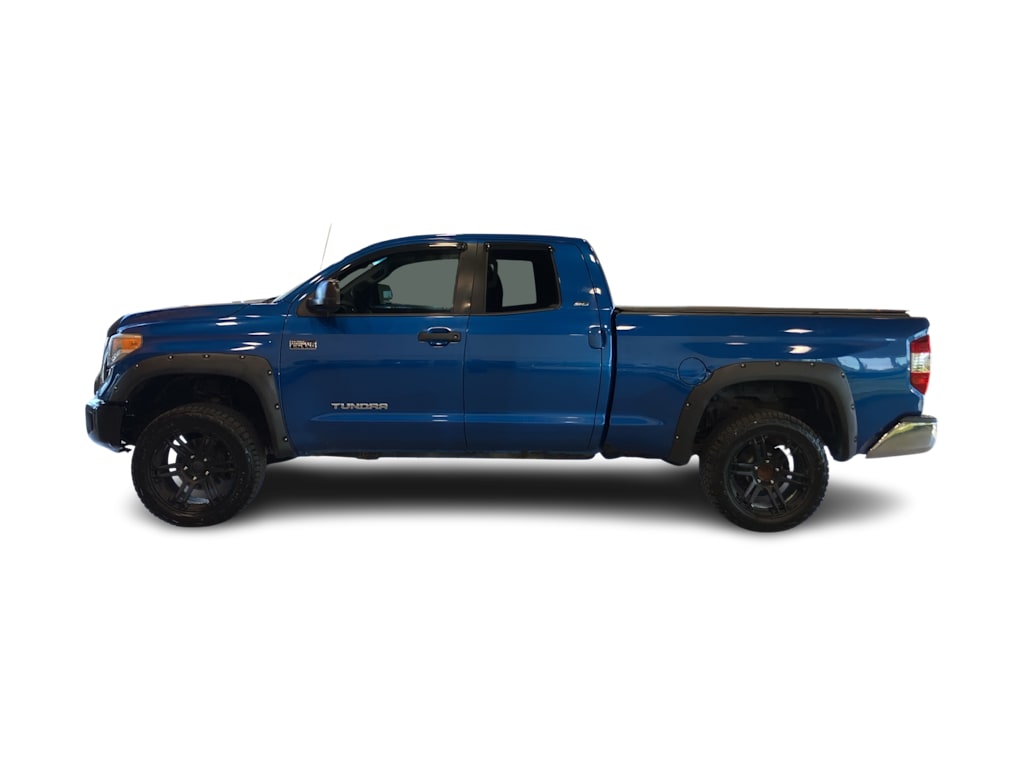 Thumbnail: 2016 Toyota Tundra - 3
