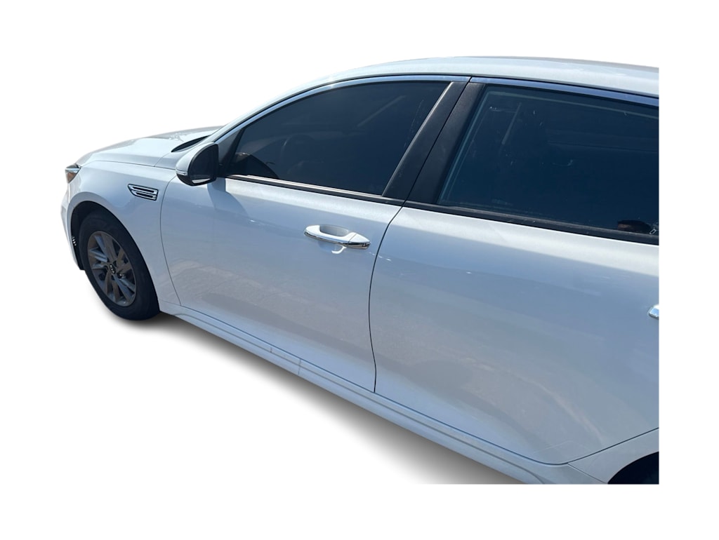 Thumbnail: 2020 Kia Optima - 2