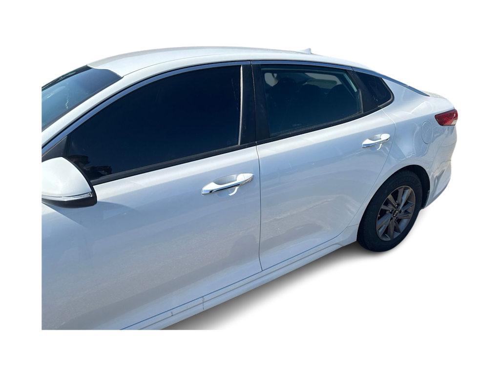 Thumbnail: 2020 Kia Optima - 18
