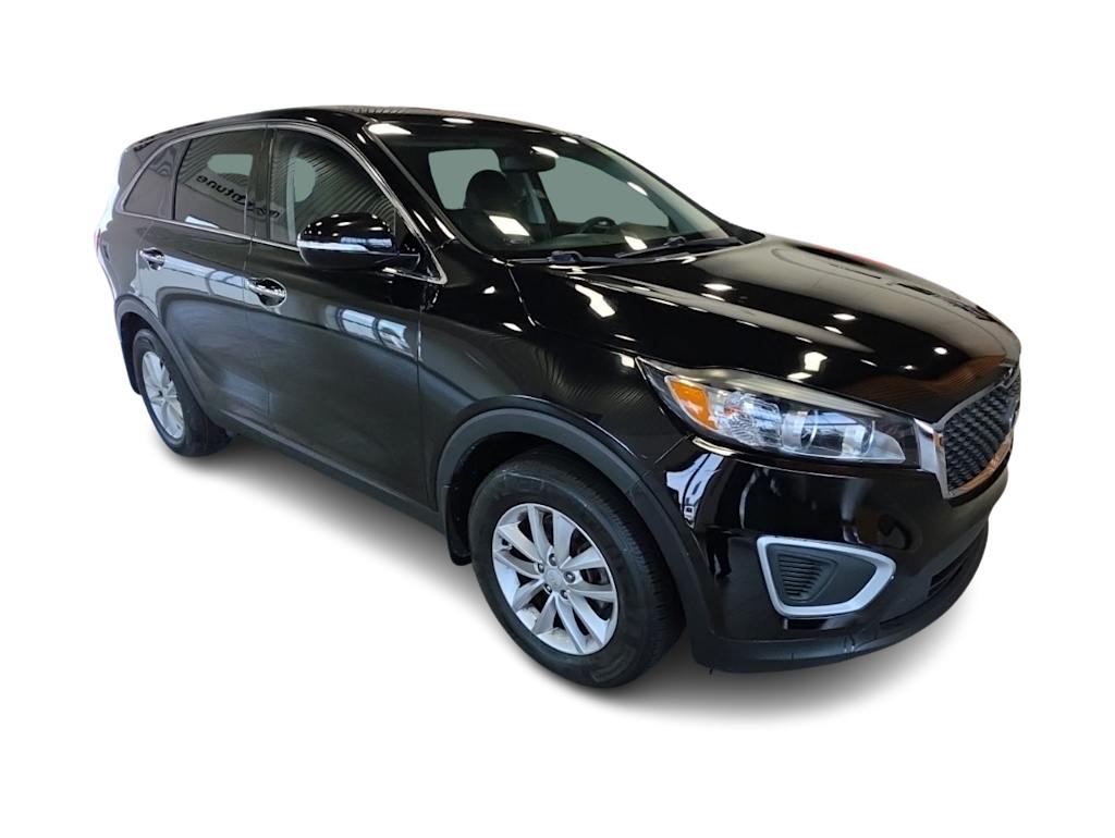 Thumbnail: 2018 Kia Sorento - 16