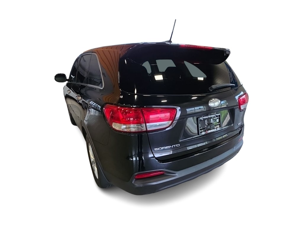 Thumbnail: 2018 Kia Sorento - 4