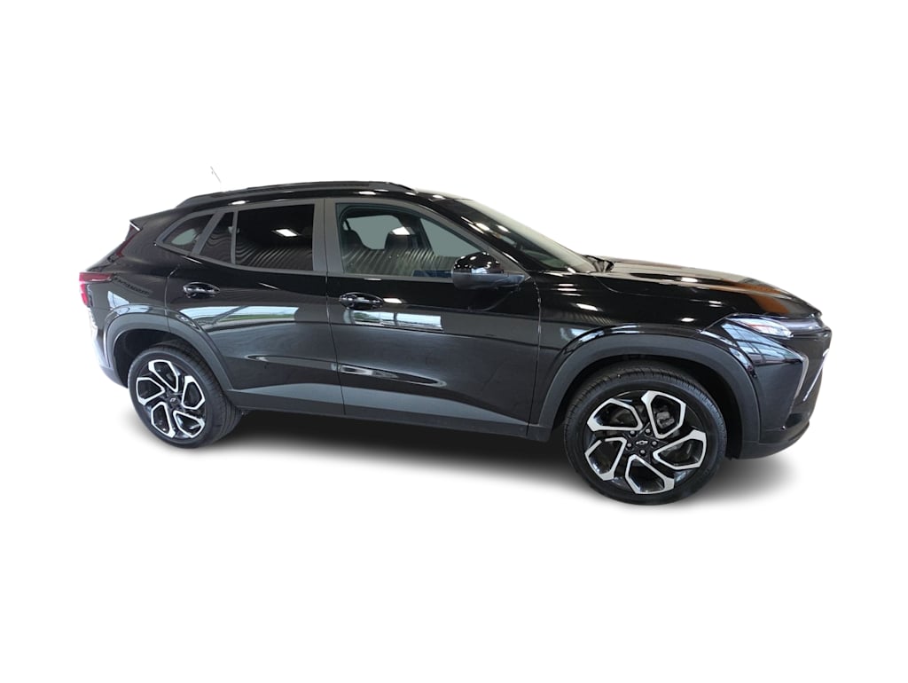 Thumbnail: 2025 Chevrolet Trax - 17