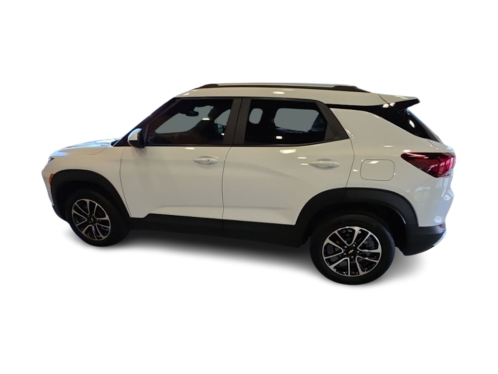 Thumbnail: 2024 Chevrolet TrailBlazer - 3