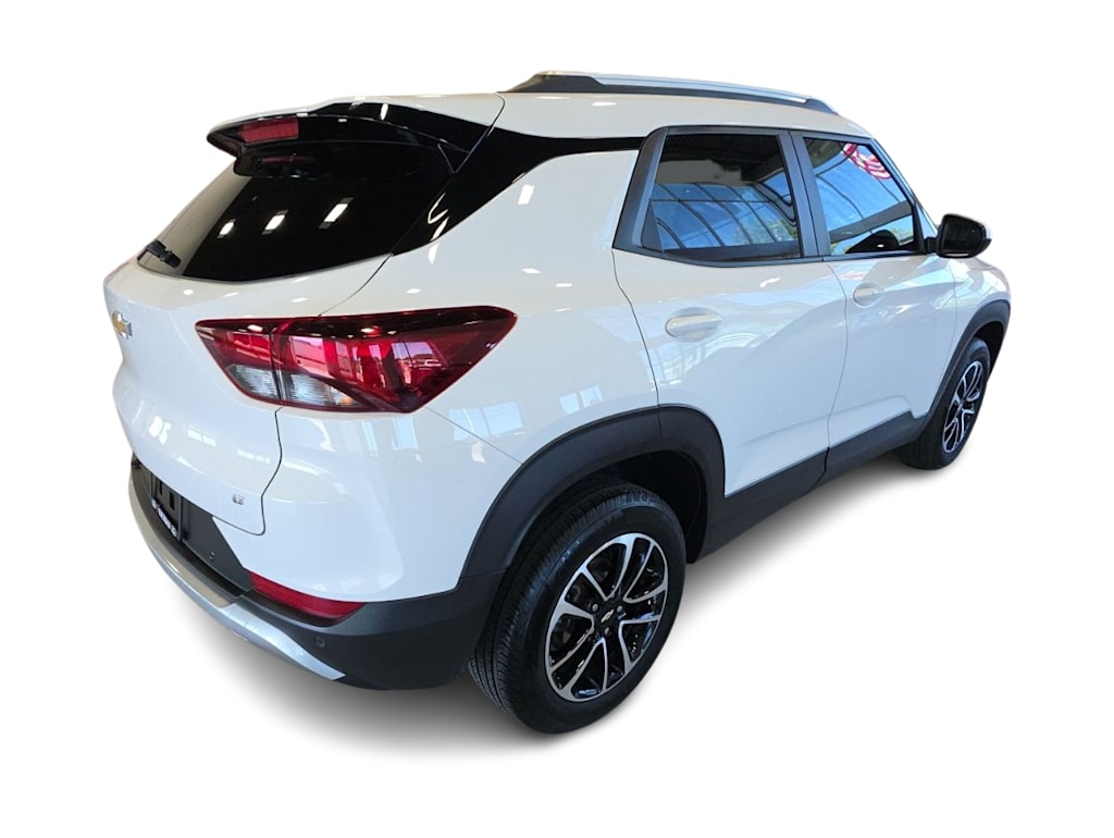 Thumbnail: 2024 Chevrolet TrailBlazer - 17