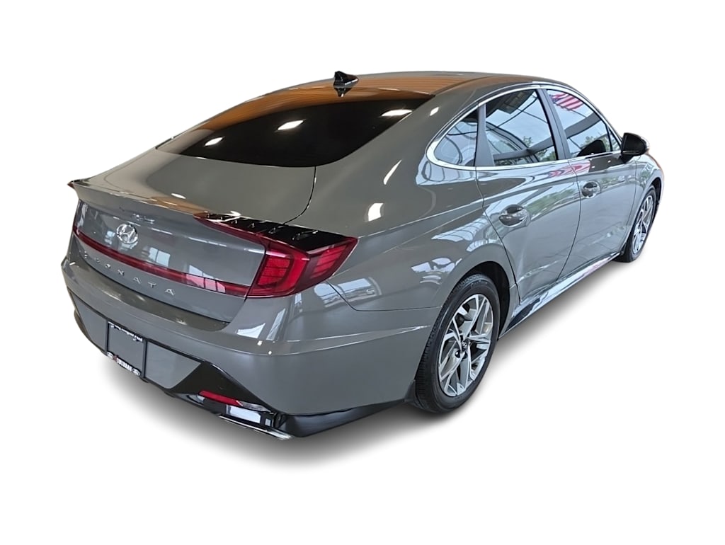 Thumbnail: 2023 Hyundai Sonata - 18