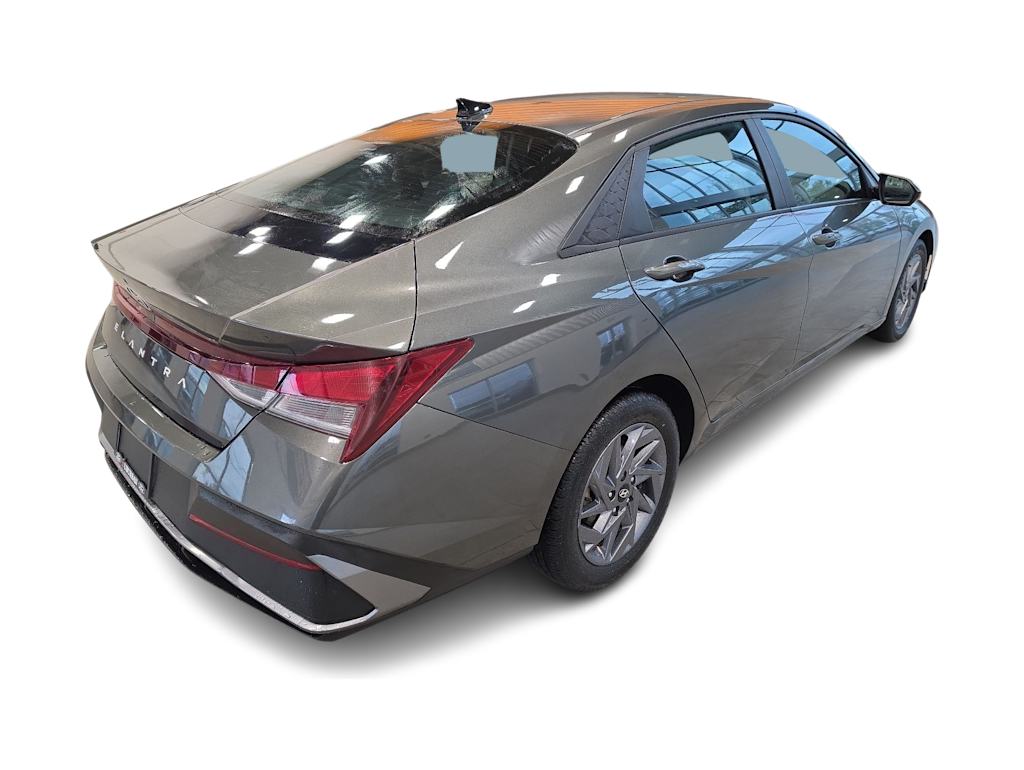 Thumbnail: 2024 Hyundai Elantra - 17