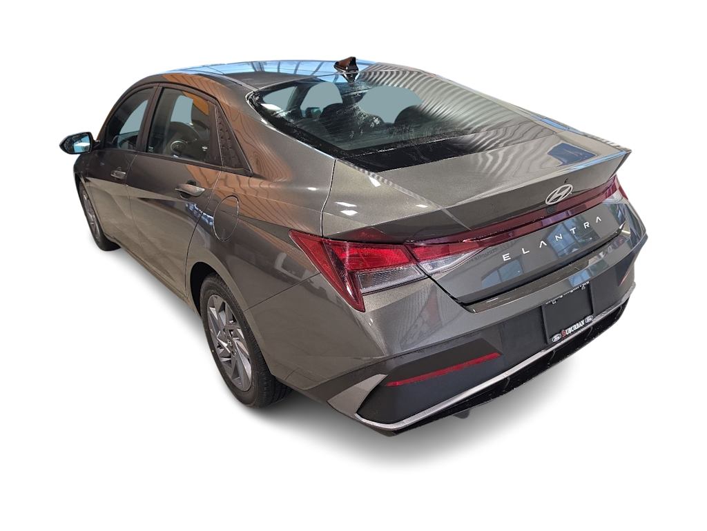 Thumbnail: 2024 Hyundai Elantra - 4