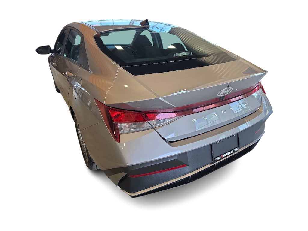 Thumbnail: 2024 Hyundai Elantra - 4