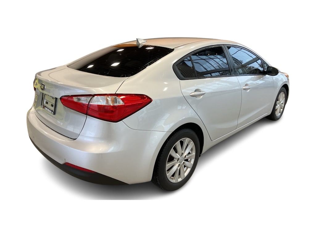 Thumbnail: 2014 Kia Forte - 17