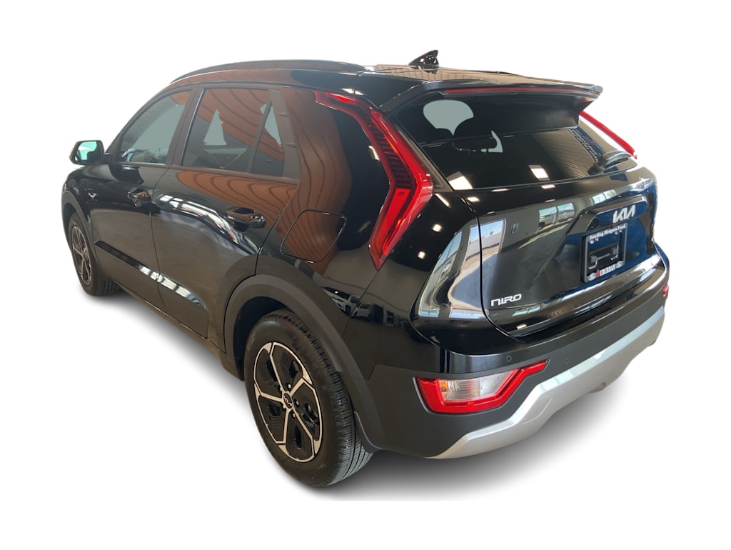Thumbnail: 2023 Kia Niro - 4