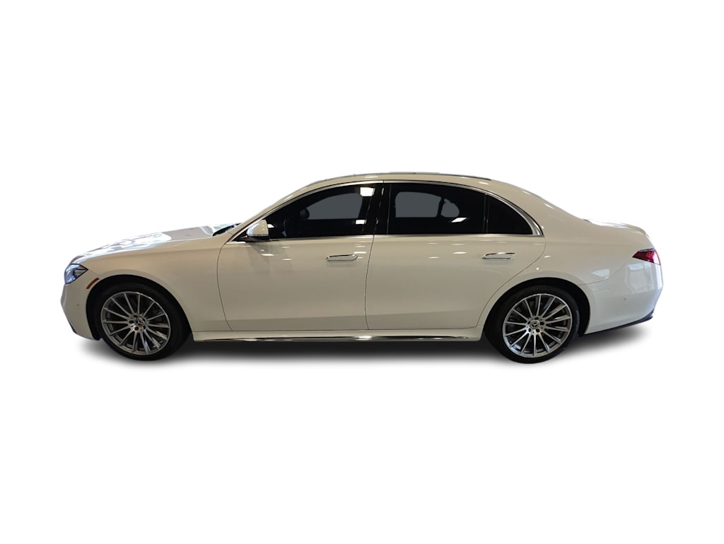 Thumbnail: 2023 Mercedes-Benz S-Class - 3