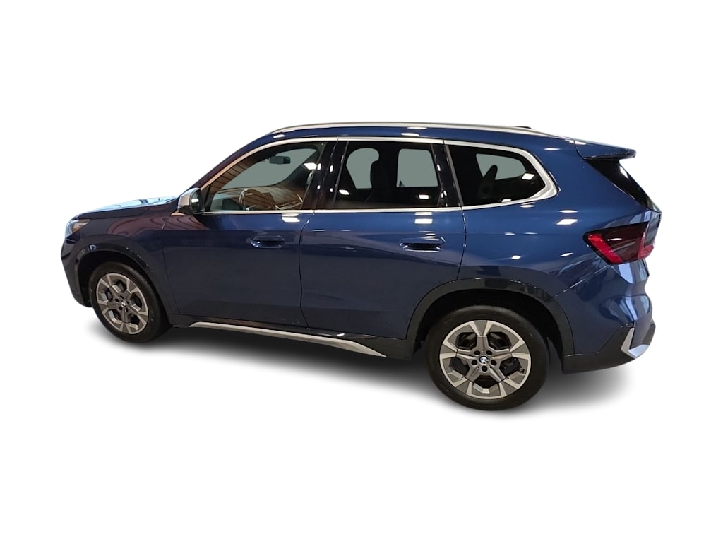 Thumbnail: 2023 BMW X1 - 24