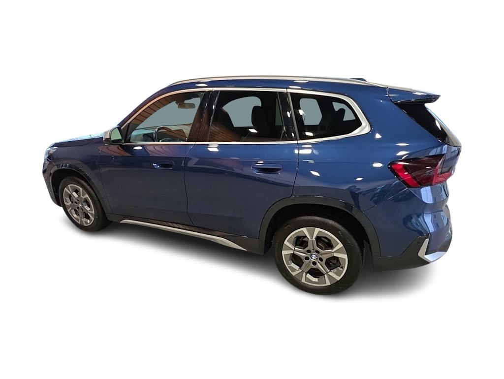 Thumbnail: 2023 BMW X1 - 3