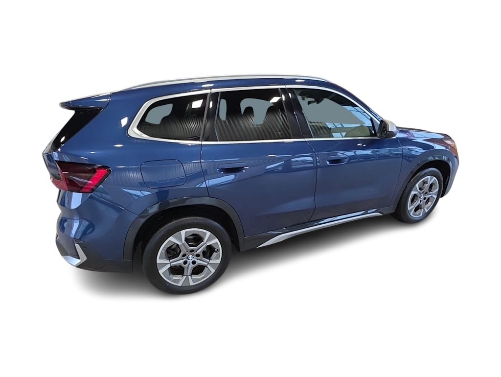 Thumbnail: 2023 BMW X1 - 20