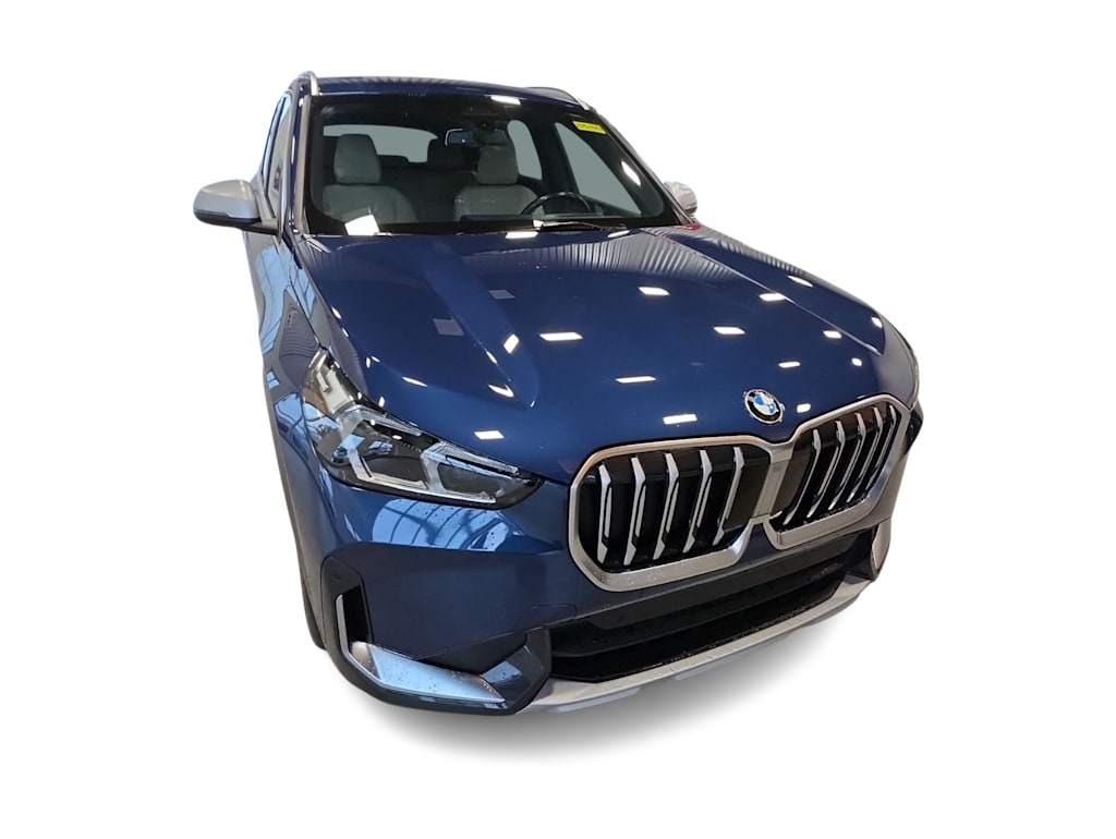 Thumbnail: 2023 BMW X1 - 15