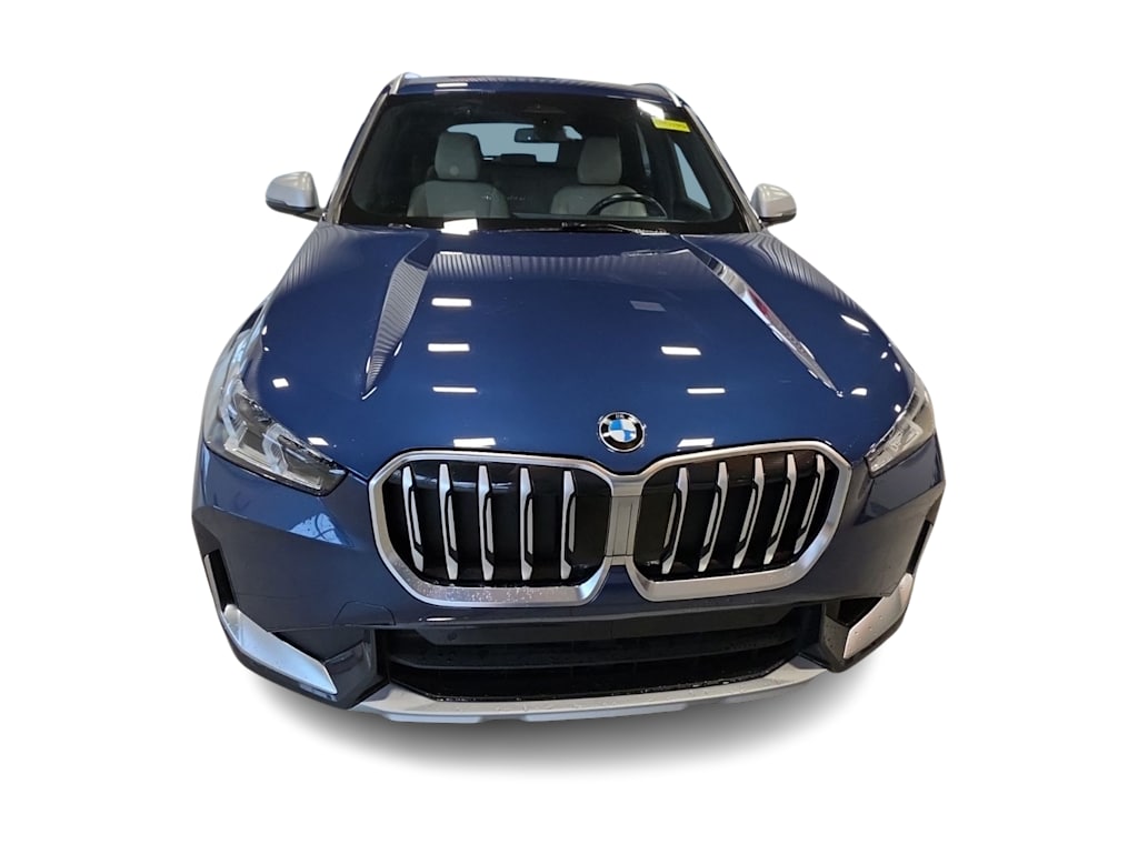 Thumbnail: 2023 BMW X1 - 14