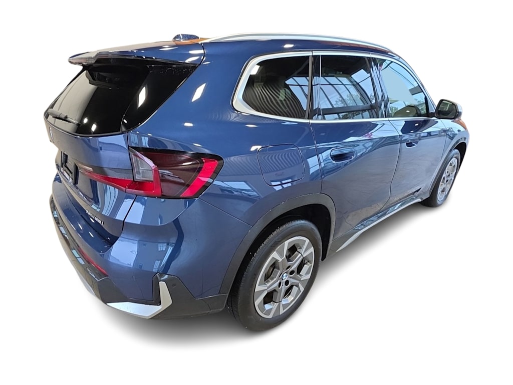 Thumbnail: 2023 BMW X1 - 21
