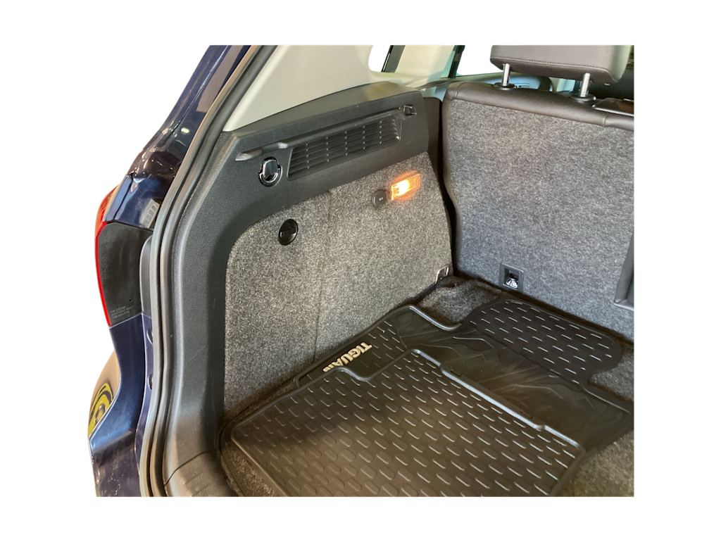 Thumbnail: 2016 Volkswagen Tiguan - 13