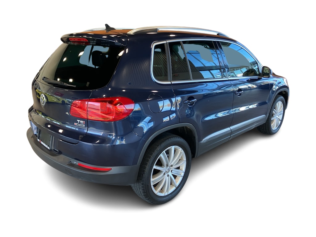 Thumbnail: 2016 Volkswagen Tiguan - 17