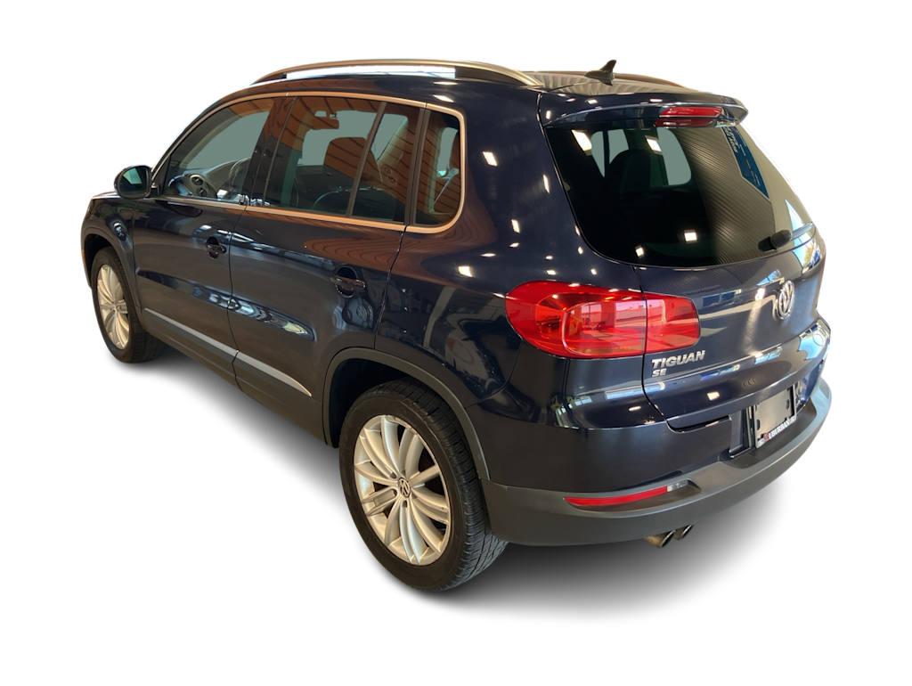 Thumbnail: 2016 Volkswagen Tiguan - 4