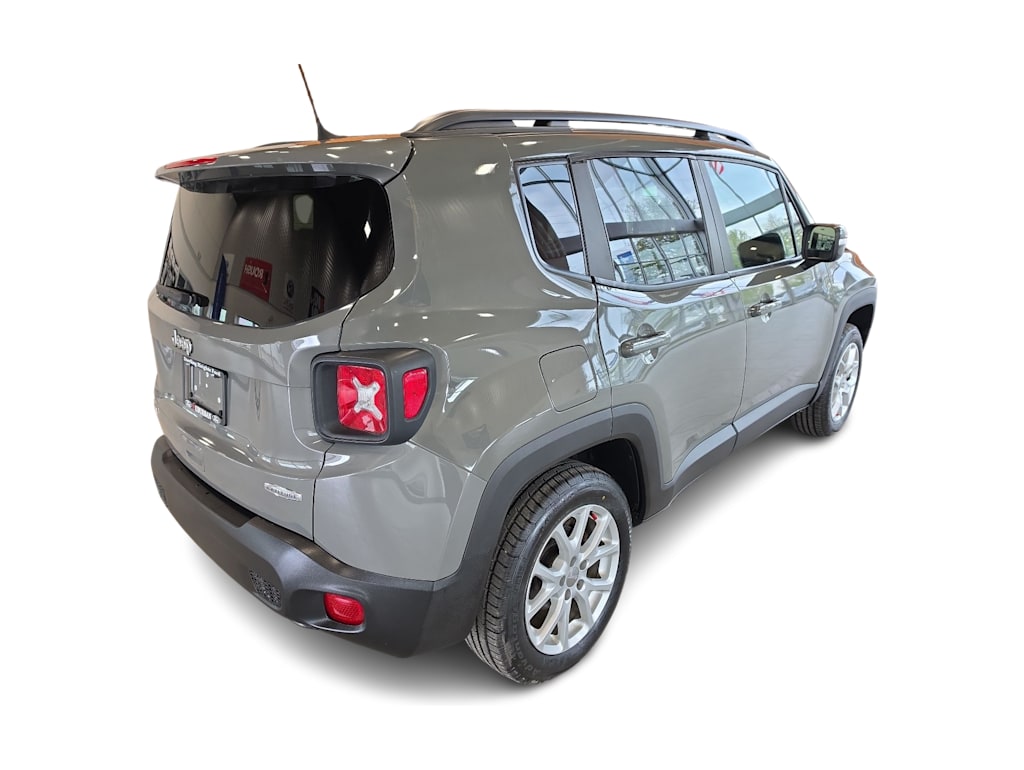 Thumbnail: 2019 Jeep Renegade - 17