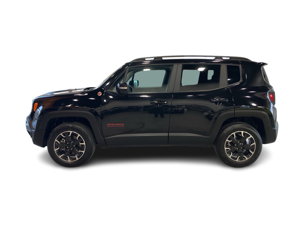 Thumbnail: 2023 Jeep Renegade - 3