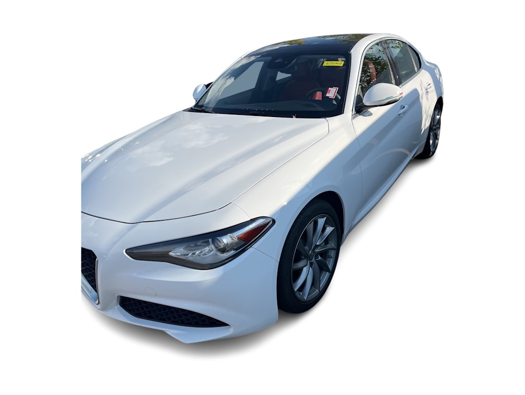 Thumbnail: 2020 Alfa Romeo Giulia - 11