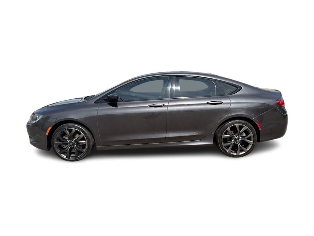 Thumbnail: 2016 Chrysler 200 - 19