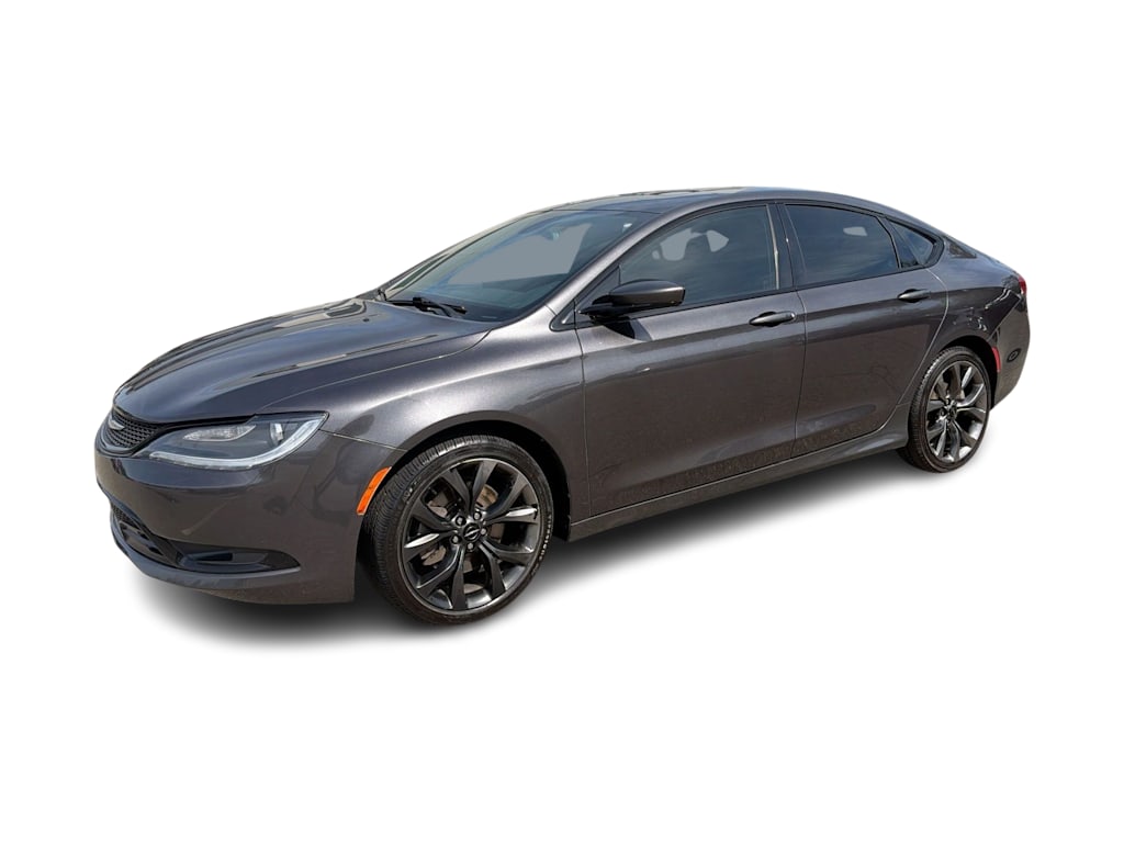 Thumbnail: 2016 Chrysler 200 - 3