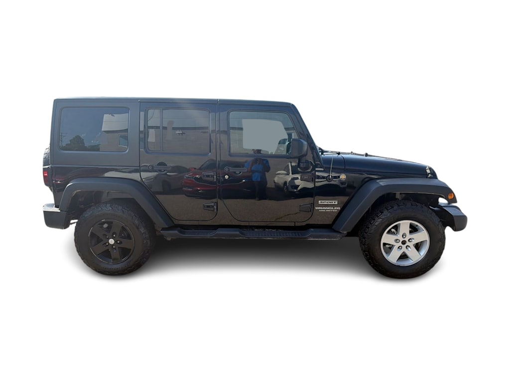 Thumbnail: 2017 Jeep Wrangler - 21