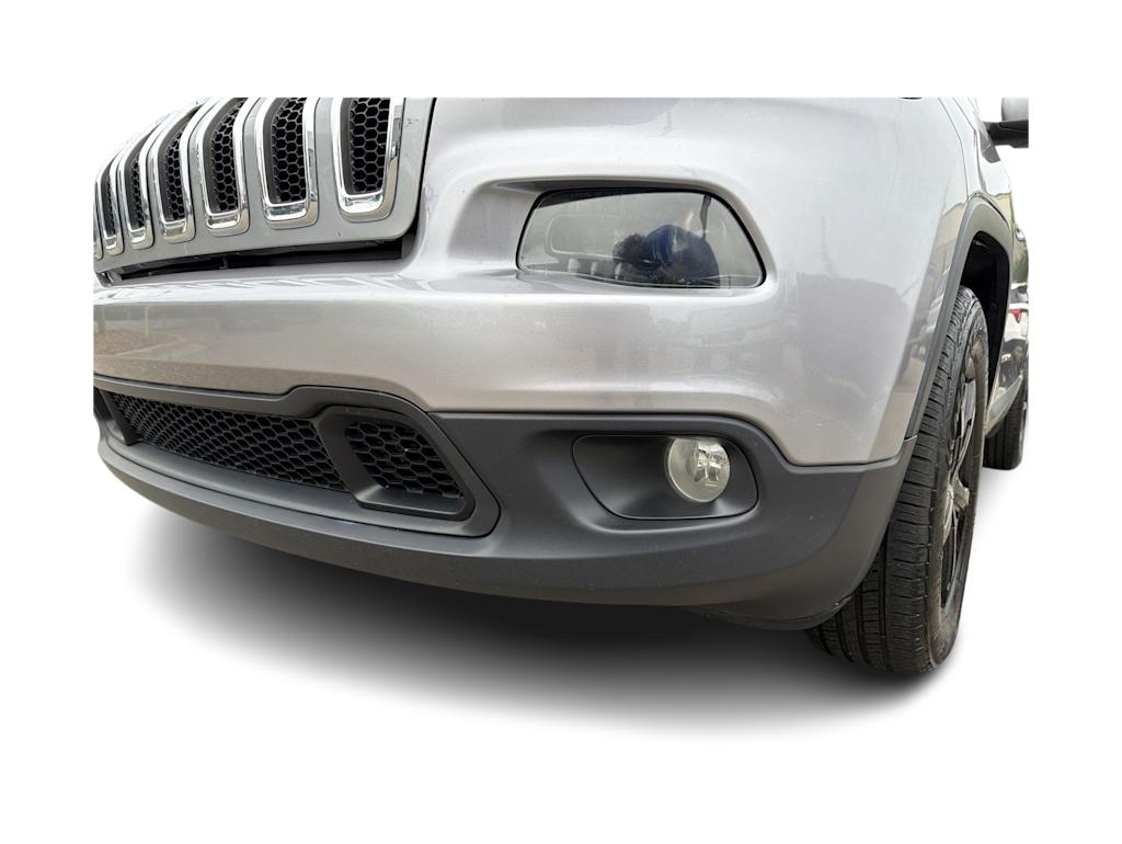 Thumbnail: 2017 Jeep Cherokee - 24