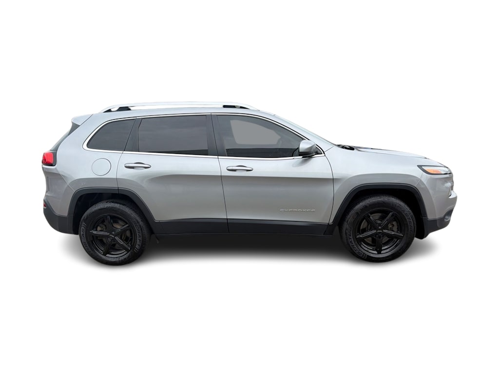 Thumbnail: 2017 Jeep Cherokee - 23