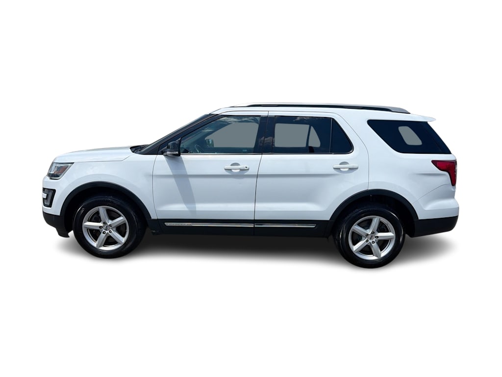 Thumbnail: 2017 Ford Explorer - 3