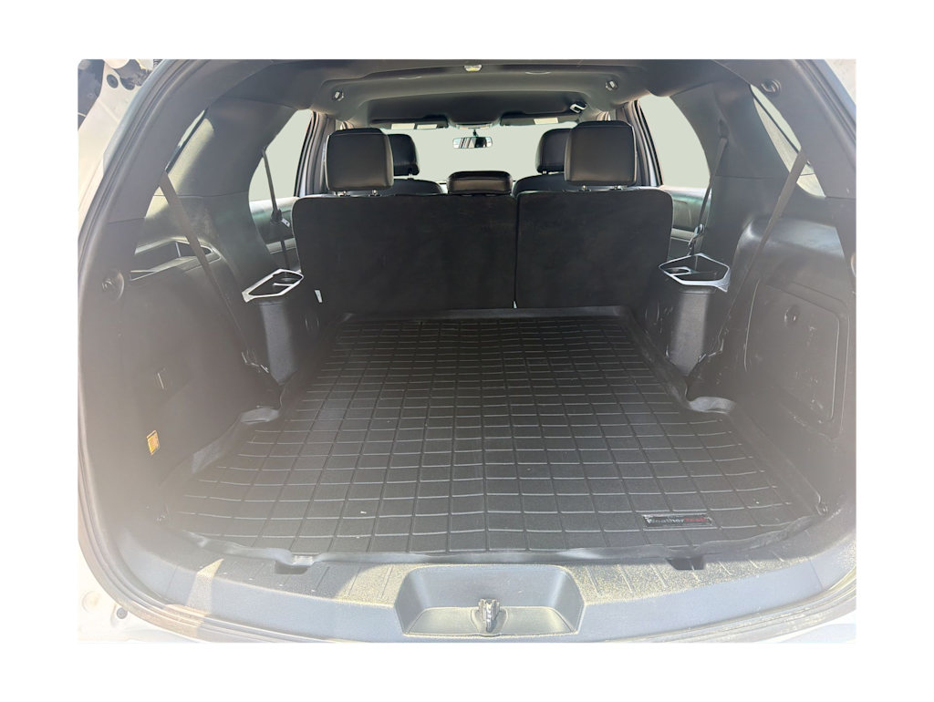 Thumbnail: 2017 Ford Explorer - 16