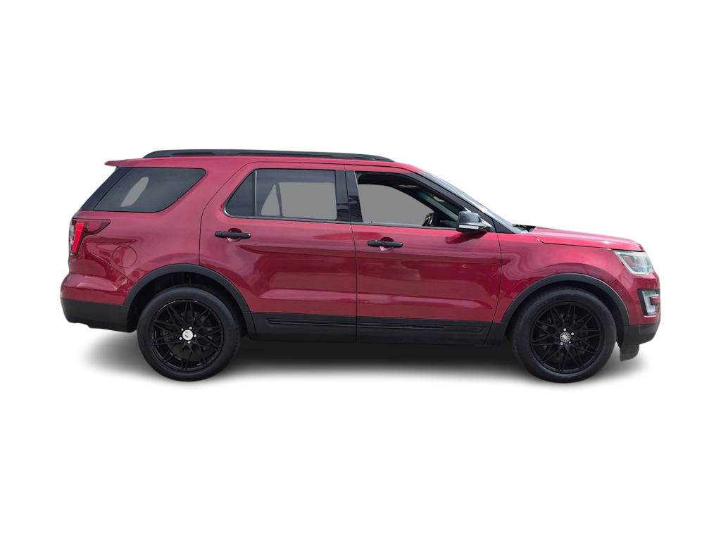 Thumbnail: 2016 Ford Explorer - 20