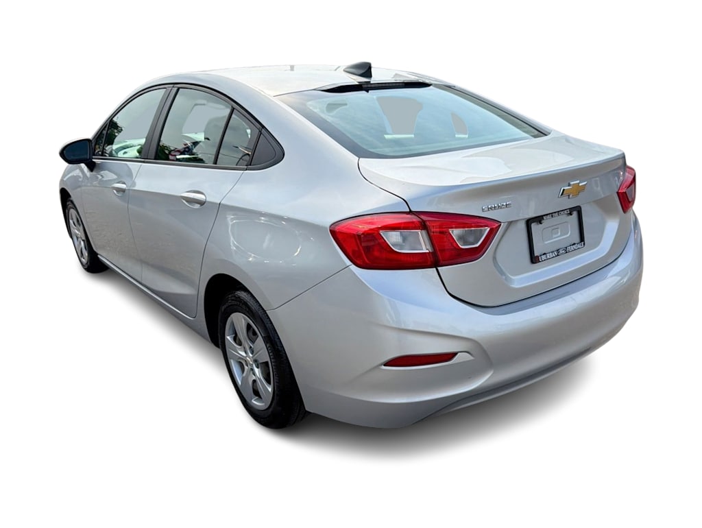 Thumbnail: 2016 Chevrolet Cruze - 4